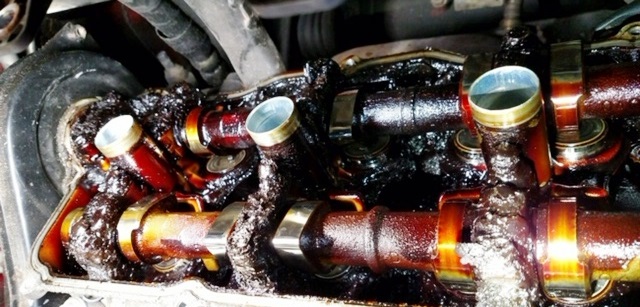 Oil Sludge in engine when you don't change your oil